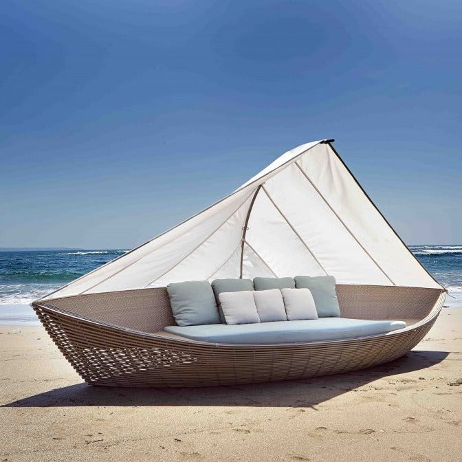 Skyline Design Rattan The Boat Daybed with Canopy